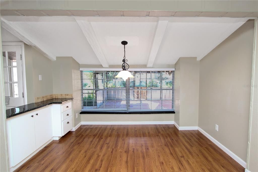 Empty room, Interior, Pendant Lights, Wood Texture Flooring