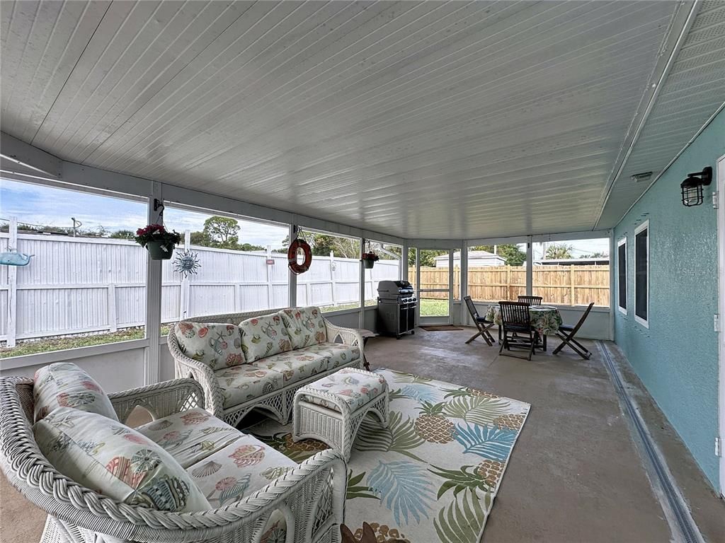 Dining room, Interior, Living room, Sun Room