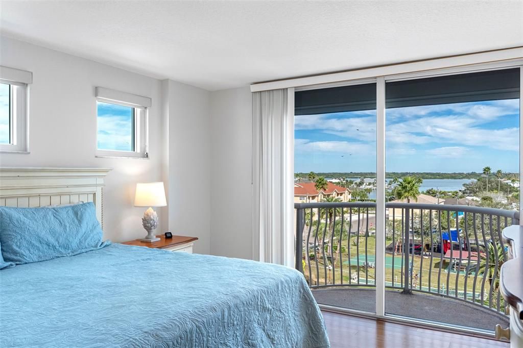 Bedroom, Interior, Water