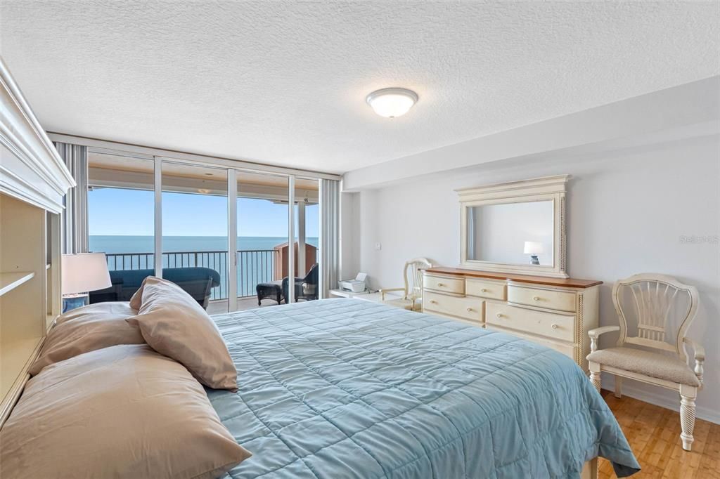 Bedroom, Interior, Water, Wood Texture Flooring