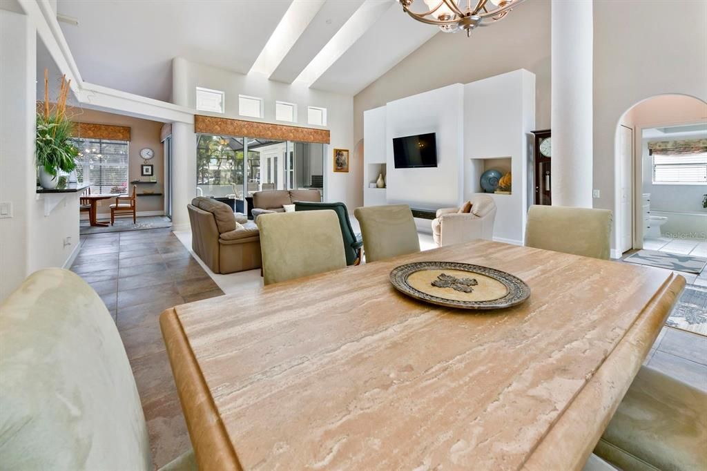 Chandelier, Dining room, Interior, Living room