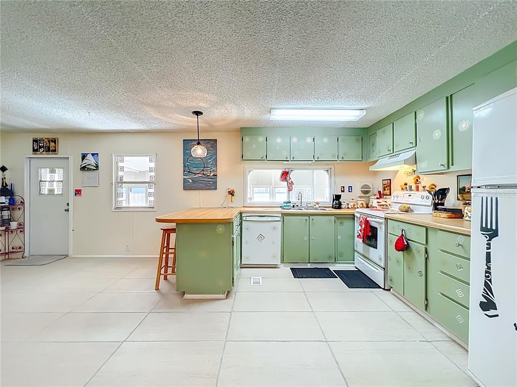 Interior, Kitchen, Pendant Lights