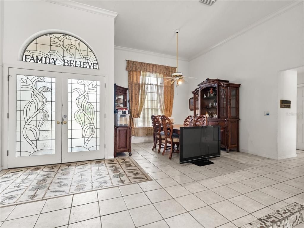 Dining room, Interior