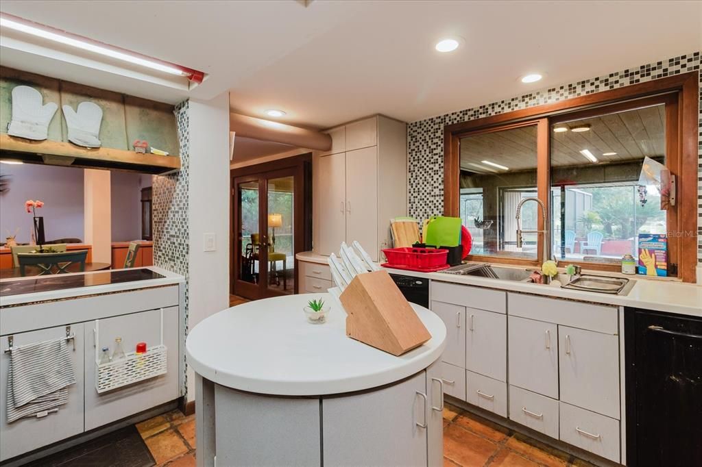 Interior, Kitchen, Recessed Lighting