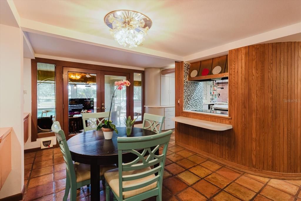 Chandelier, Dining room, Interior