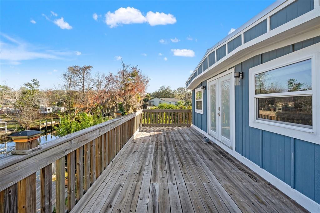 Exterior, Hot Tub, Wood Texture Flooring
