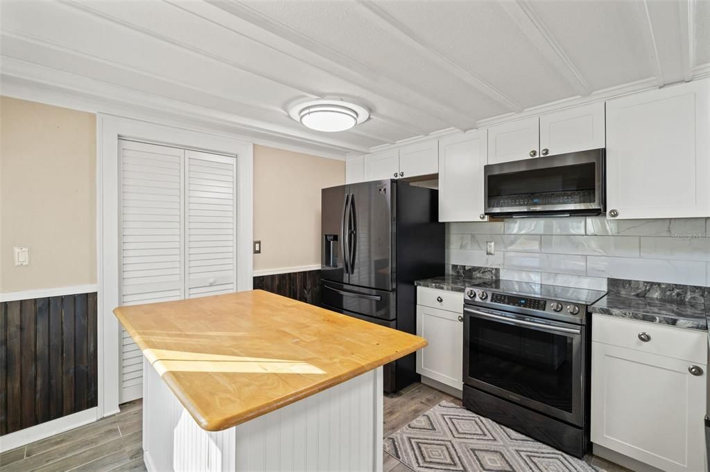 Interior, Kitchen, Stainless Steel Appliances, Wood Texture Flooring