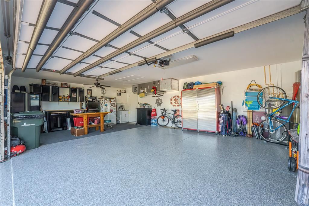 Garage, Interior