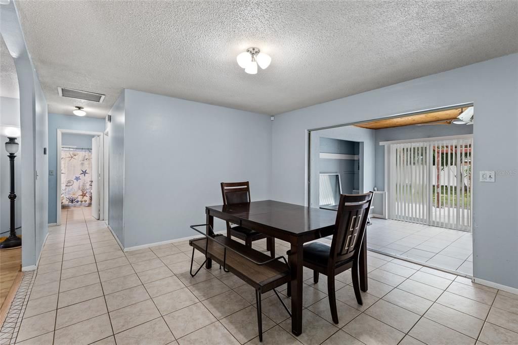 Dining room, Interior