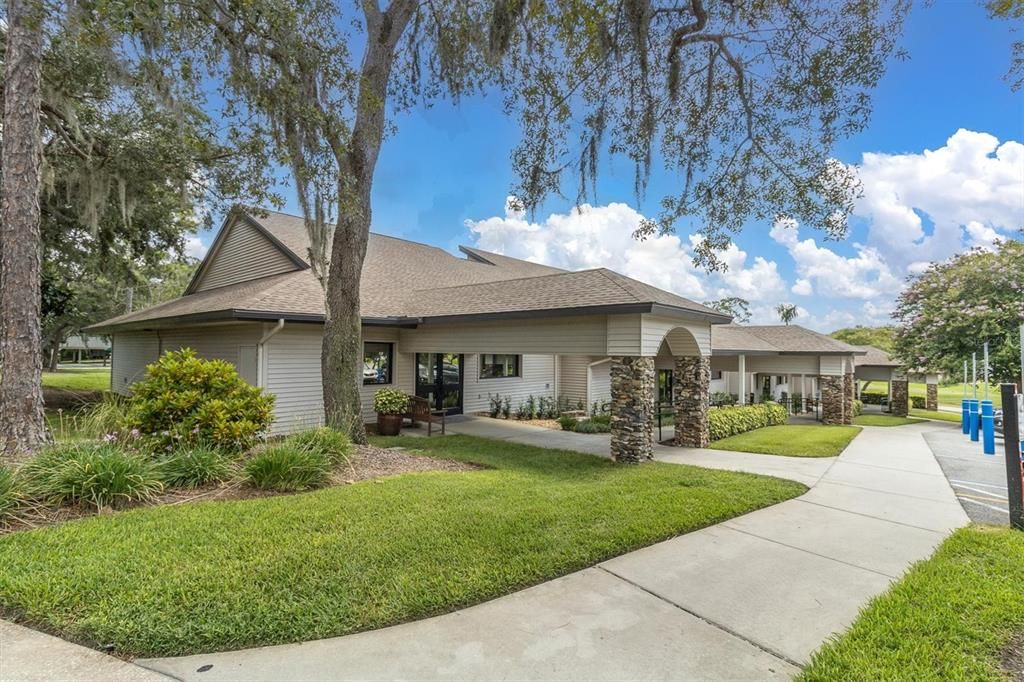 Backyard, Exterior, Facade, Ranch