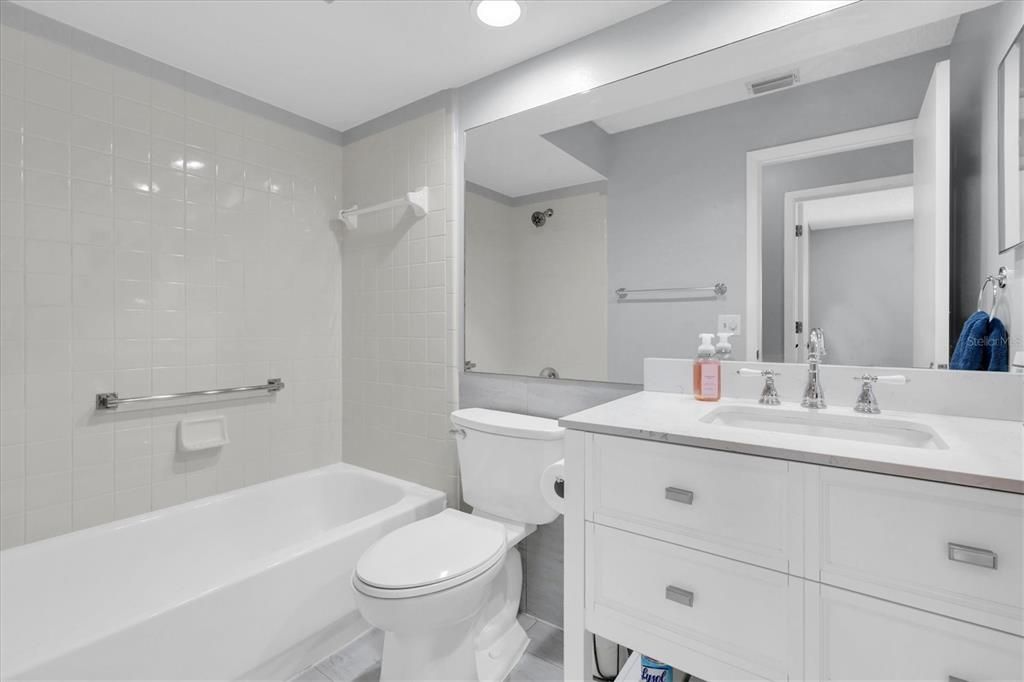 Bathroom, Interior, Recessed Lighting