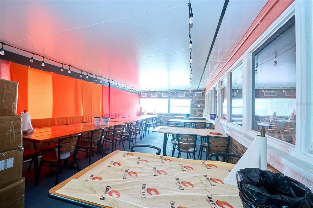 Dining room, Interior