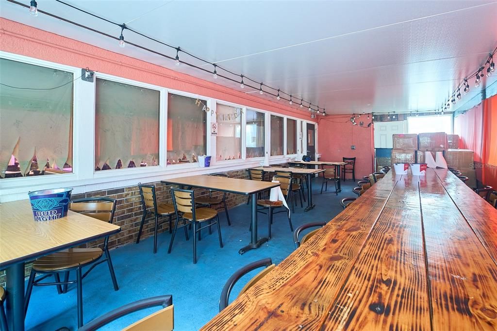 Dining room, Interior