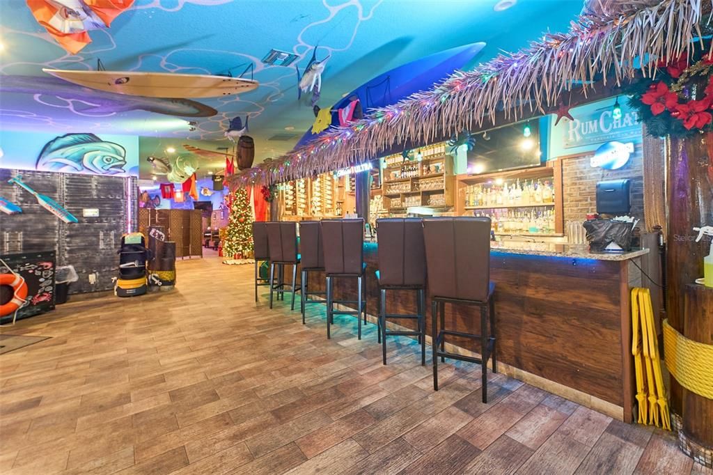 Interior, Recessed Lighting, Wood Texture Flooring