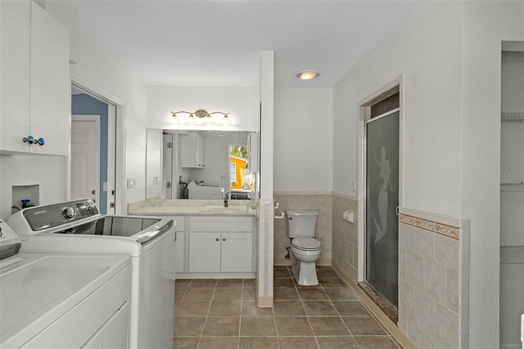 Bathroom, Glass Shower, Interior, Washer