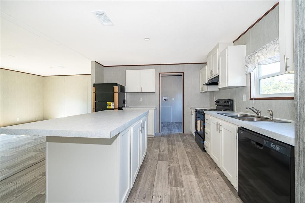 Interior, Kitchen, Recessed Lighting, Wood Texture Flooring