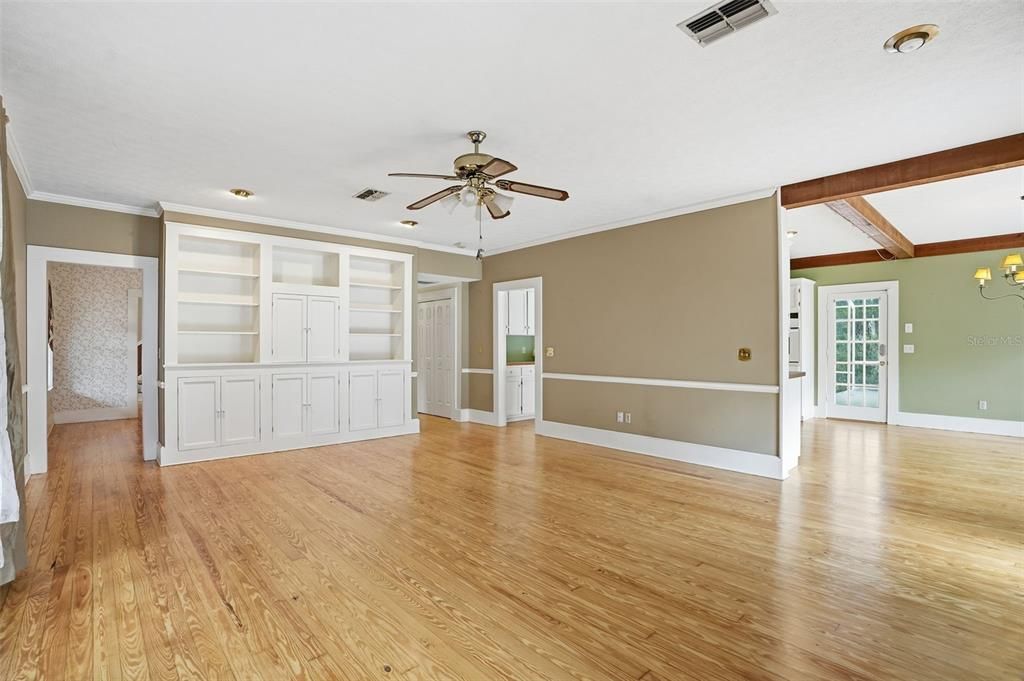 Empty room, Interior, Recessed Lighting, Wooden Beams, Wood Texture Flooring