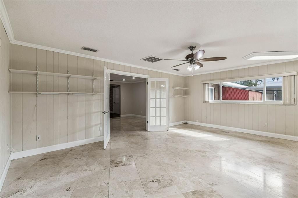 Empty room, Interior, Recessed Lighting