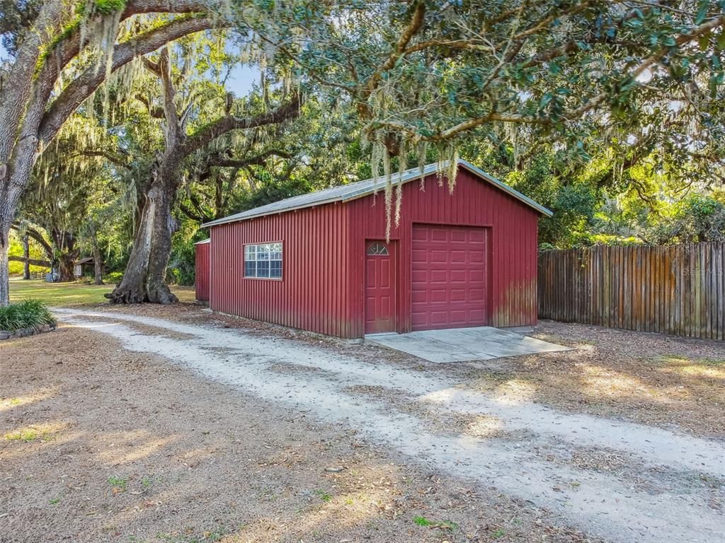 Detached Garage, Exterior