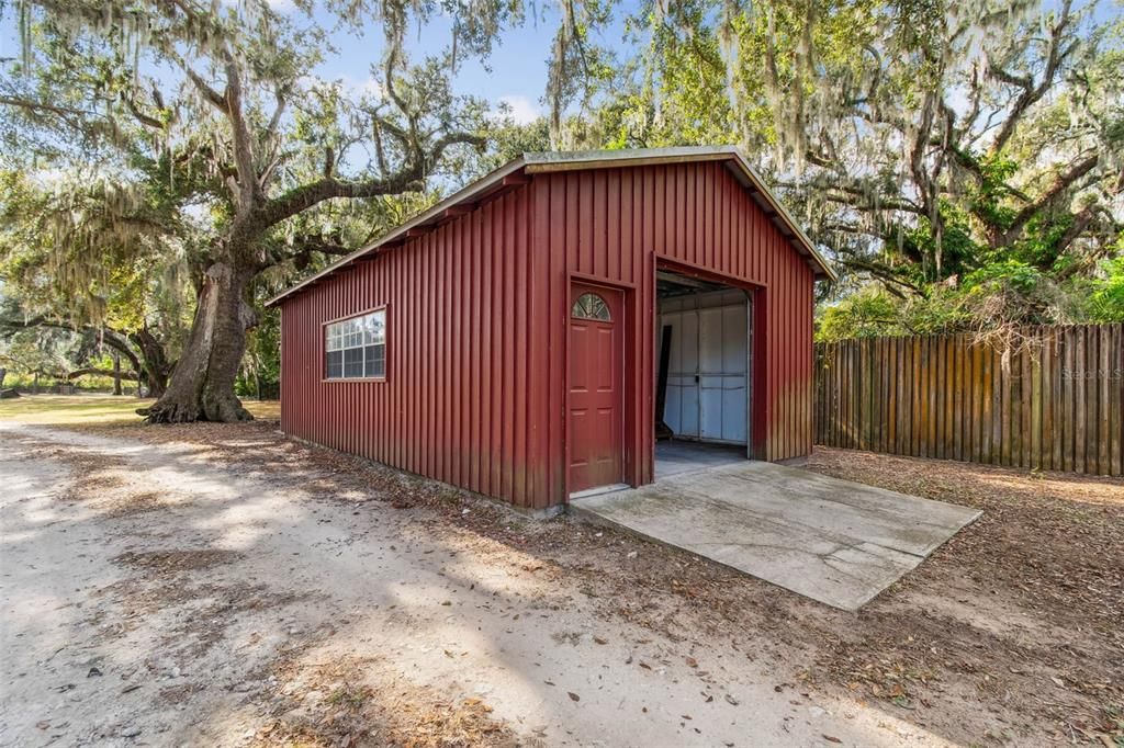 Detached Garage, Exterior