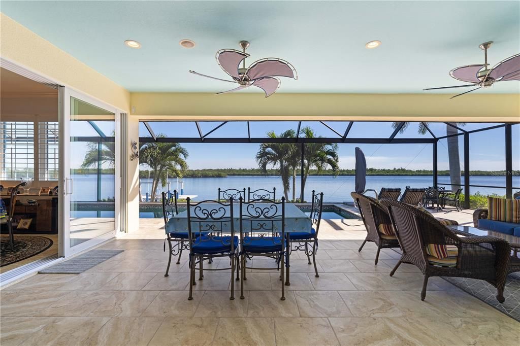 Dining room, Interior, Pool, Recessed Lighting, Sun Room, Water