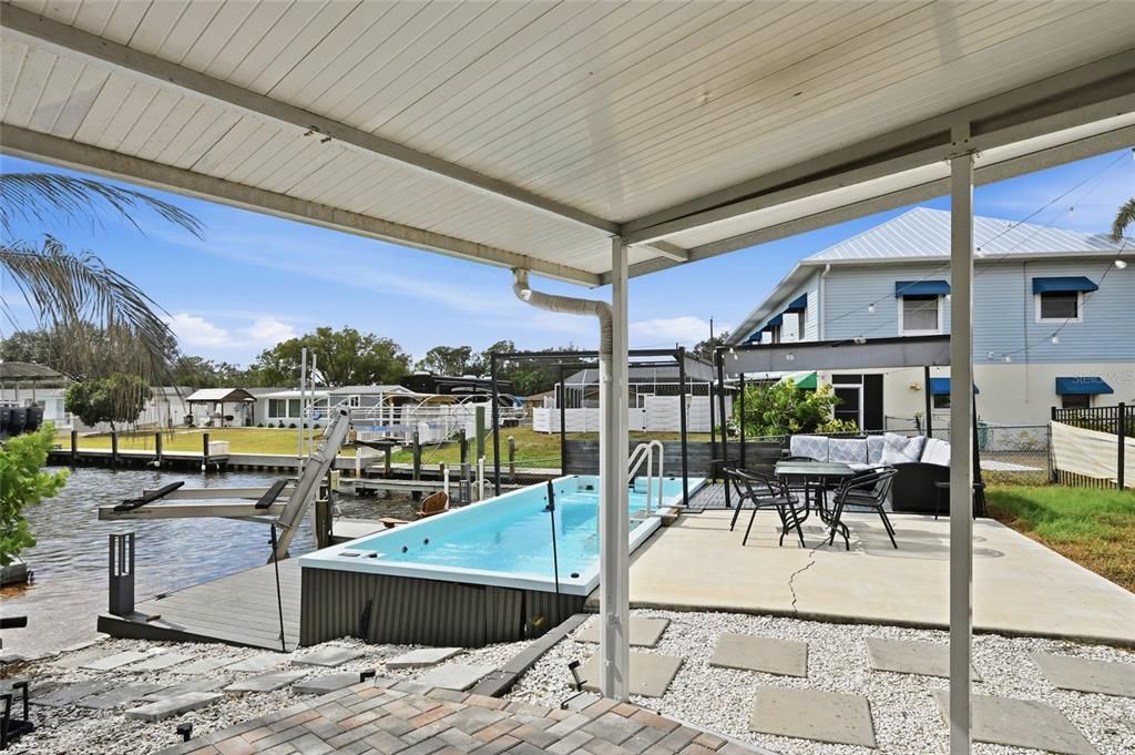 Exterior, Hot Tub, Pool, Water