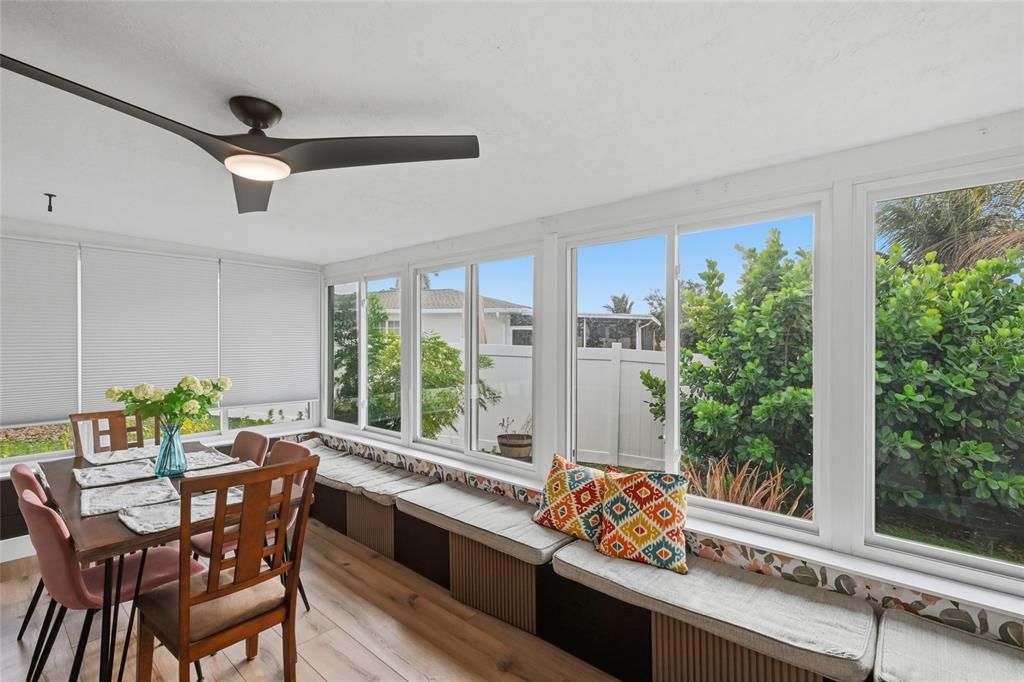 Dining room, Interior, Sun Room, Wood Texture Flooring