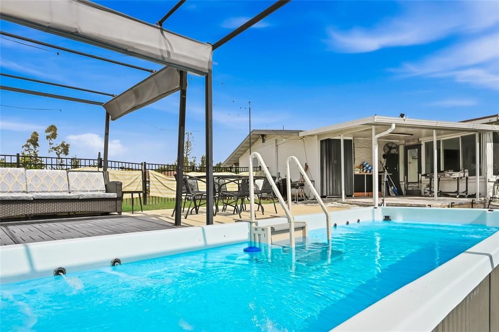 Exterior, Pool, Sun Room