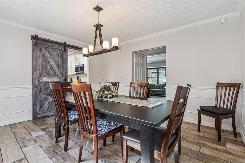 Chandelier, Dining room, Interior, Wood Texture Flooring