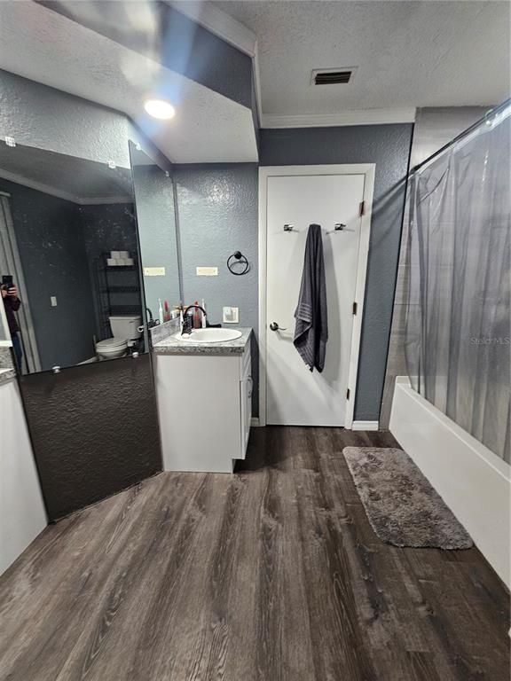 Bathroom, Interior, Recessed Lighting, Wood Texture Flooring