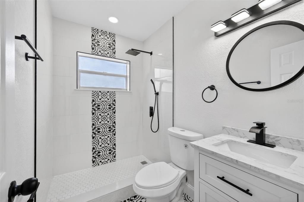 Bathroom, Interior, Recessed Lighting