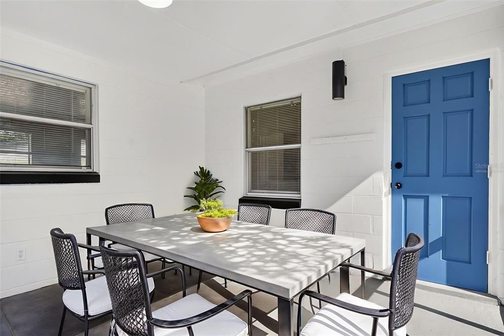 Dining room, Interior