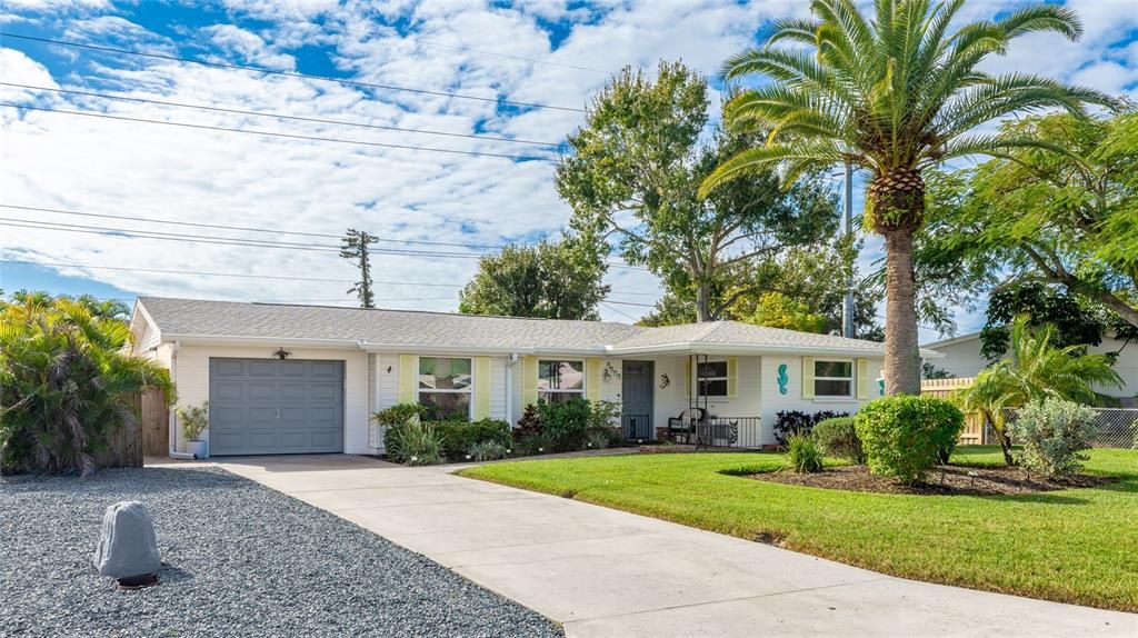 Attached, Backyard, Exterior, Facade, Ranch