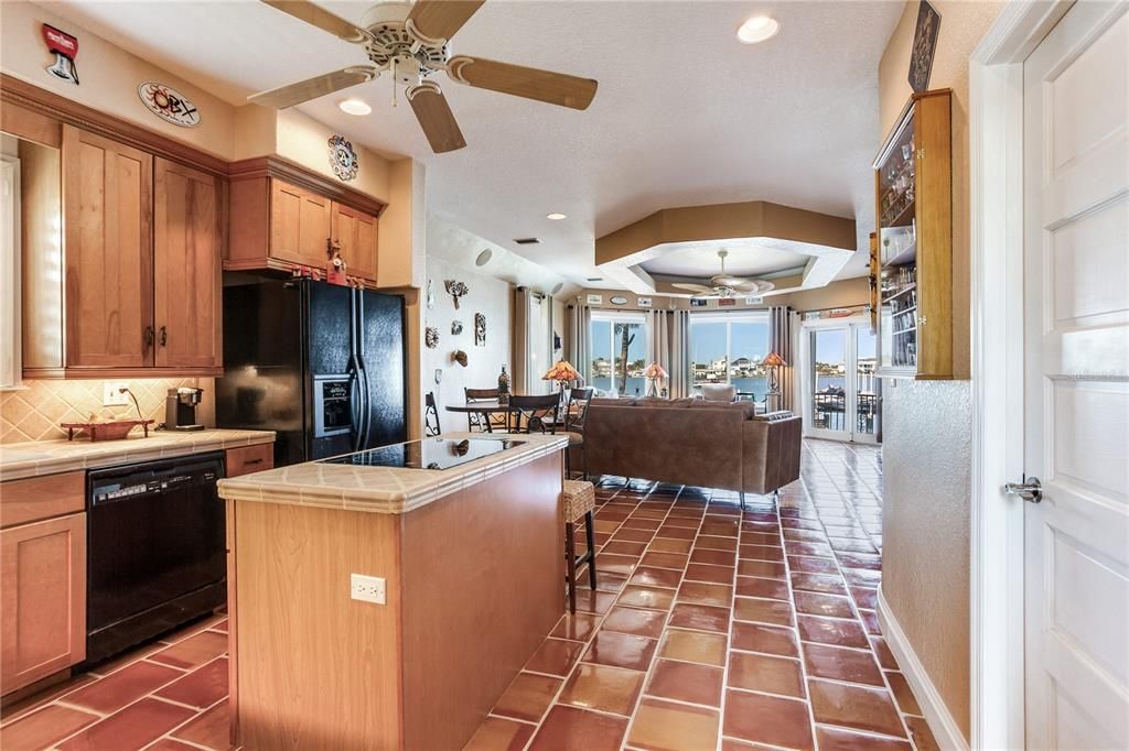 Dining room, Interior, Kitchen, Recessed Lighting, Tile Countertops