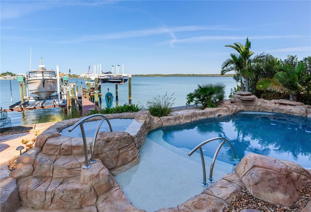 Exterior, Pool, Water