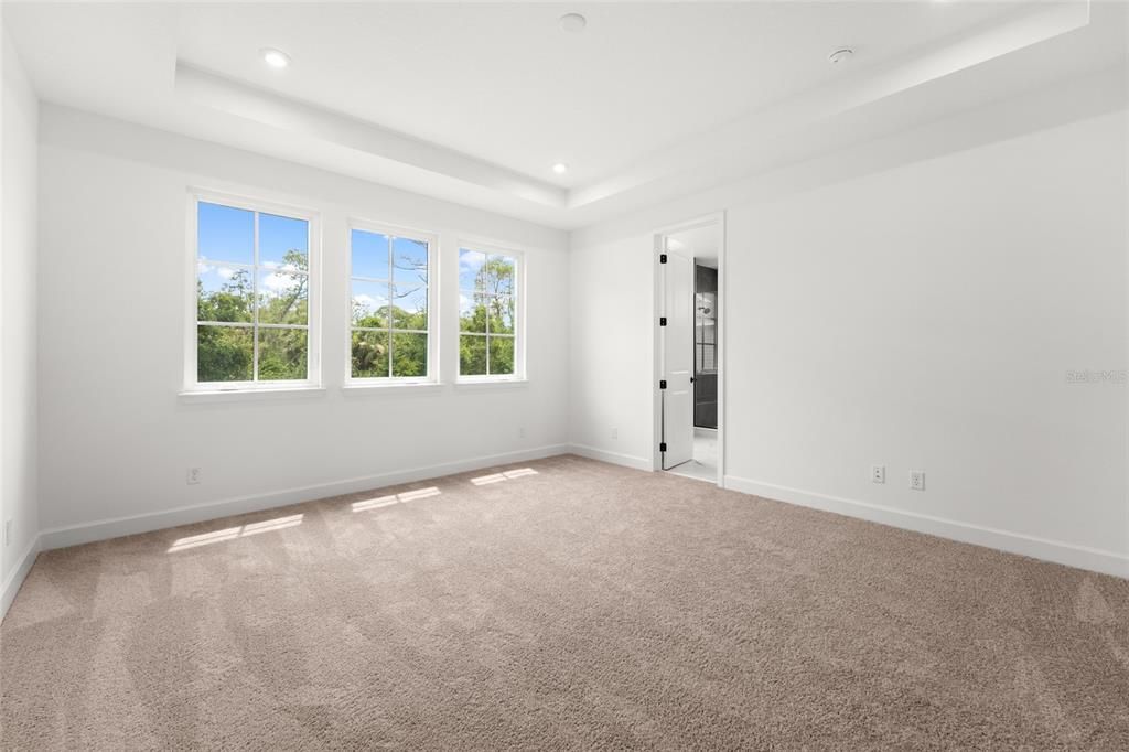 Empty room, Interior, Recessed Lighting