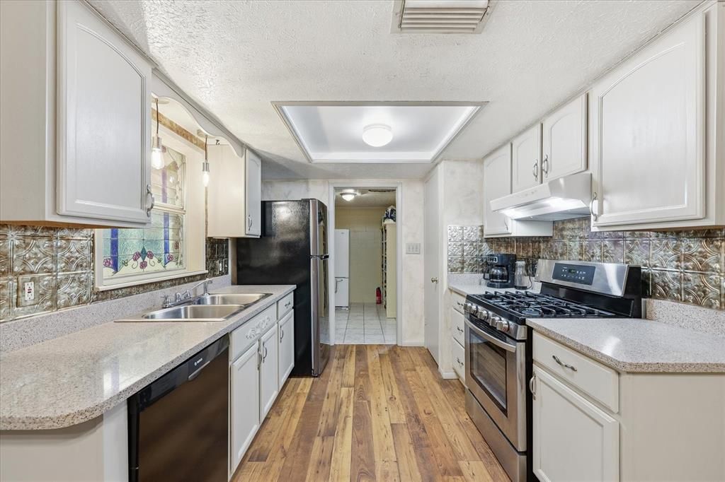 Interior, Kitchen, Wood Texture Flooring