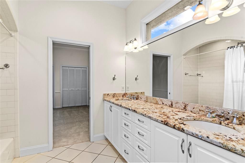 Bathroom, Dual Sink Vanities, Interior