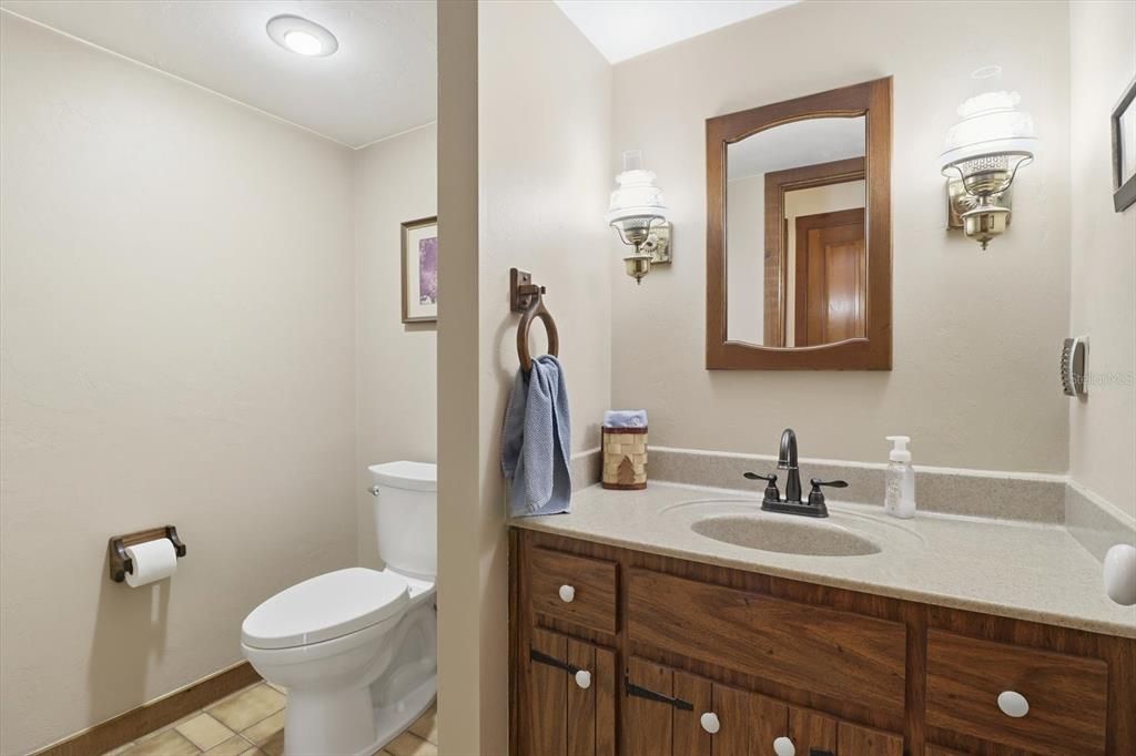 Bathroom, Interior, Recessed Lighting