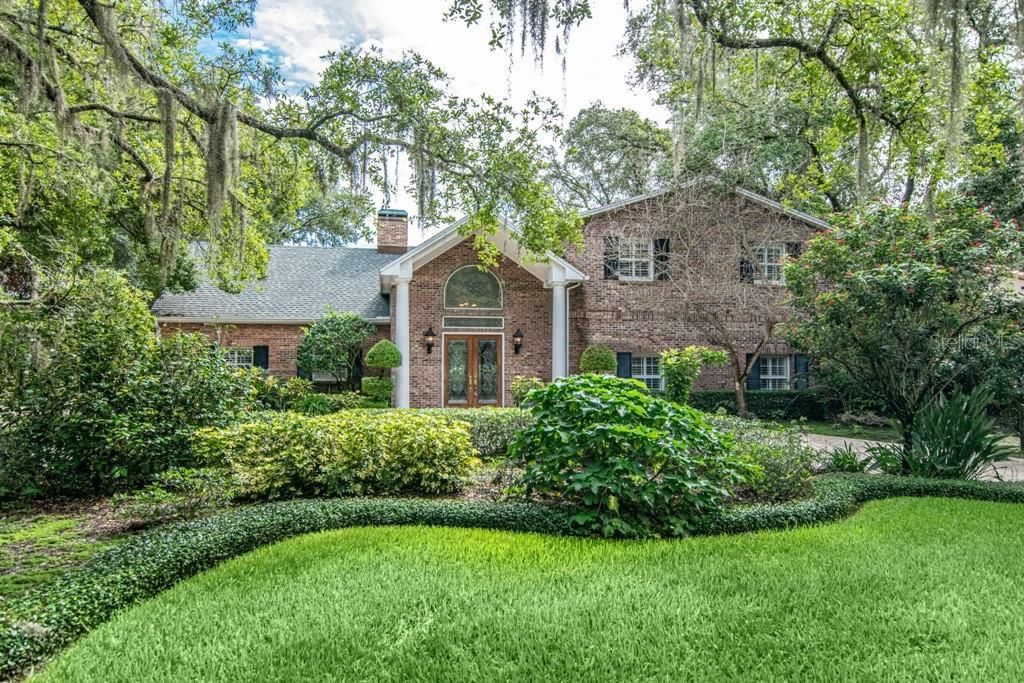 Exterior, Facade, Brick Facade, Brick Traditional