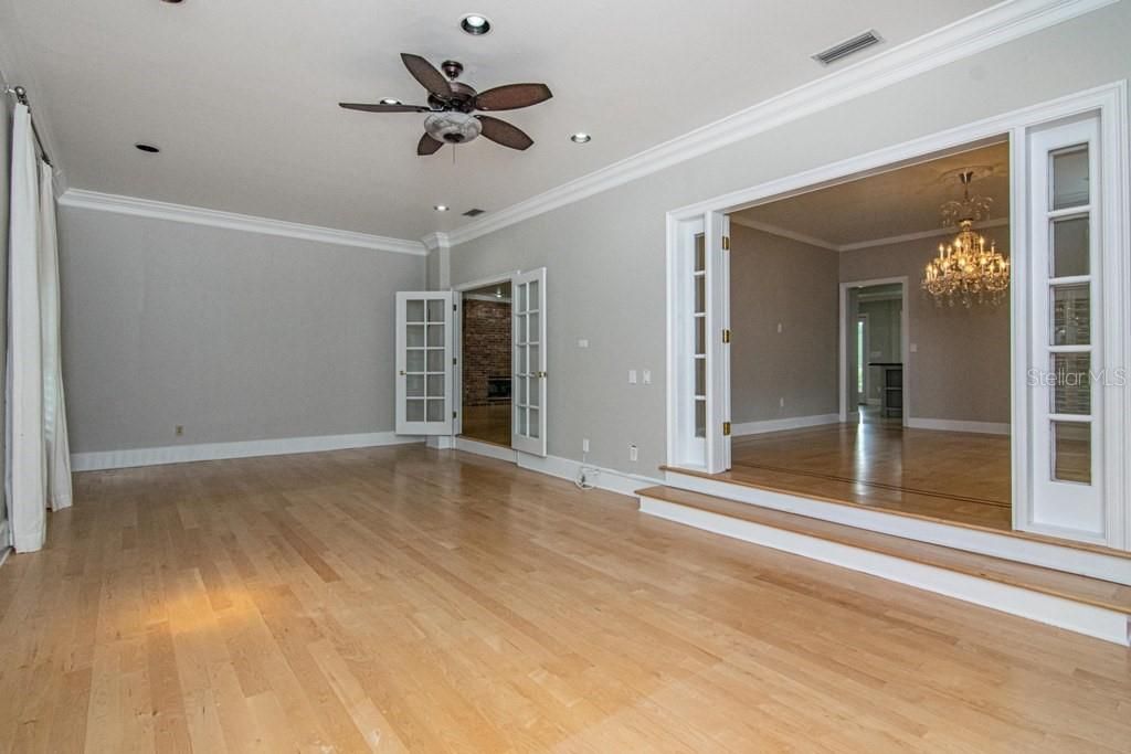 Chandelier, Empty room, Interior, Wood Texture Flooring