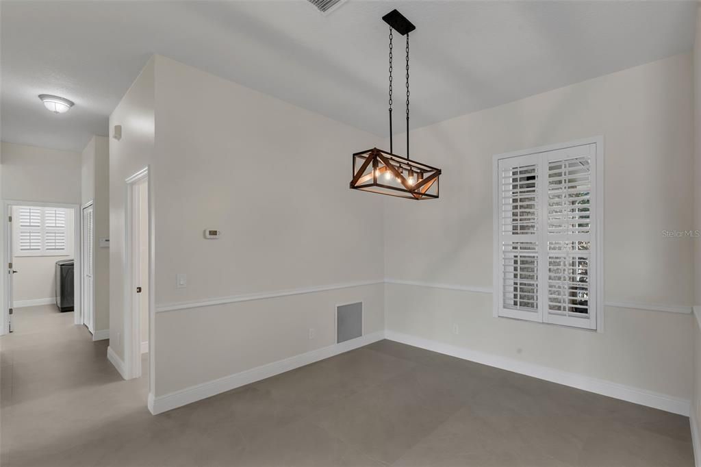 Empty room, Interior, Pendant Lights