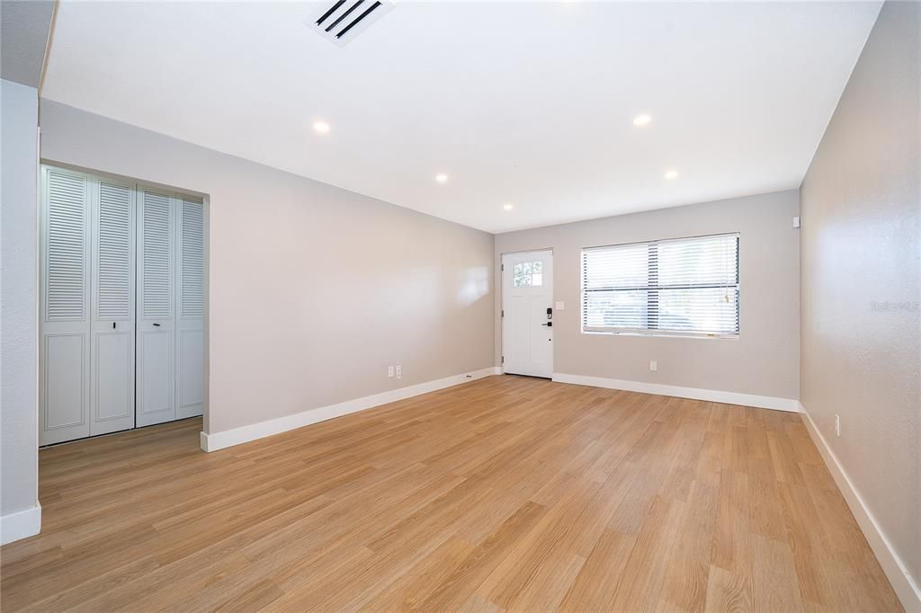 Empty room, Interior, Recessed Lighting, Wood Texture Flooring