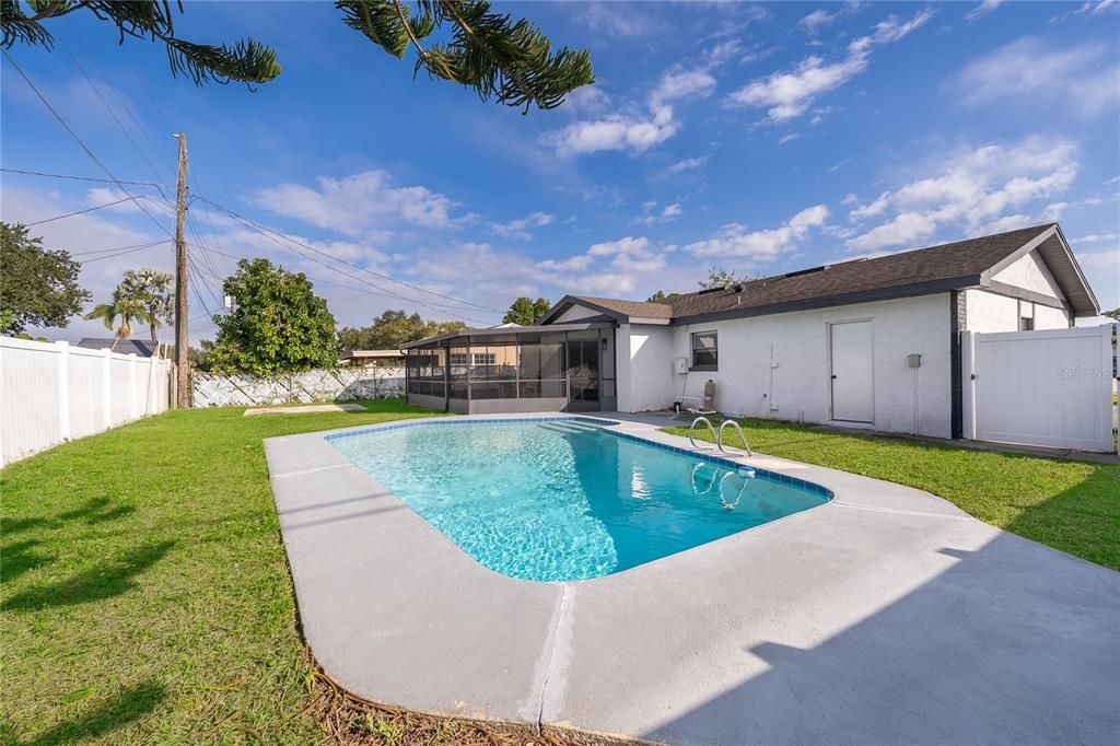 Backyard, Exterior, Pool