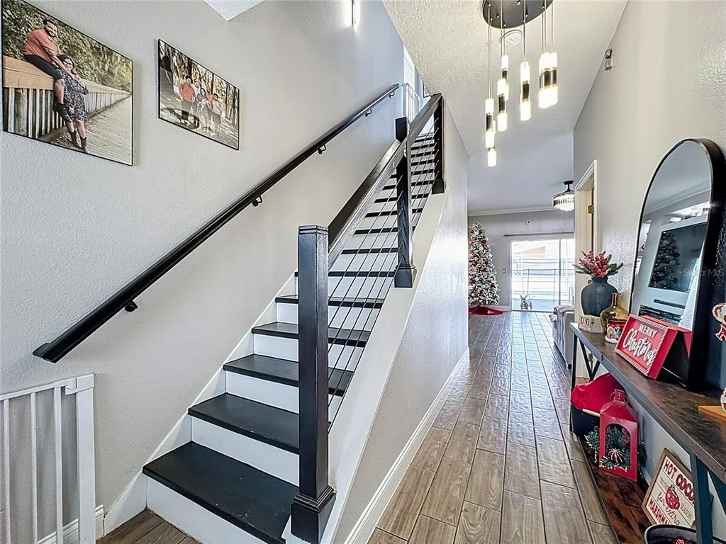 Interior, Pendant Lights, Wood Texture Flooring