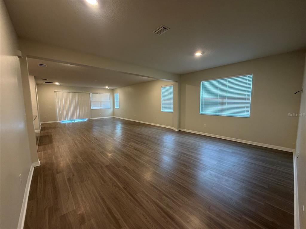 Empty room, Interior, Recessed Lighting, Wood Texture Flooring