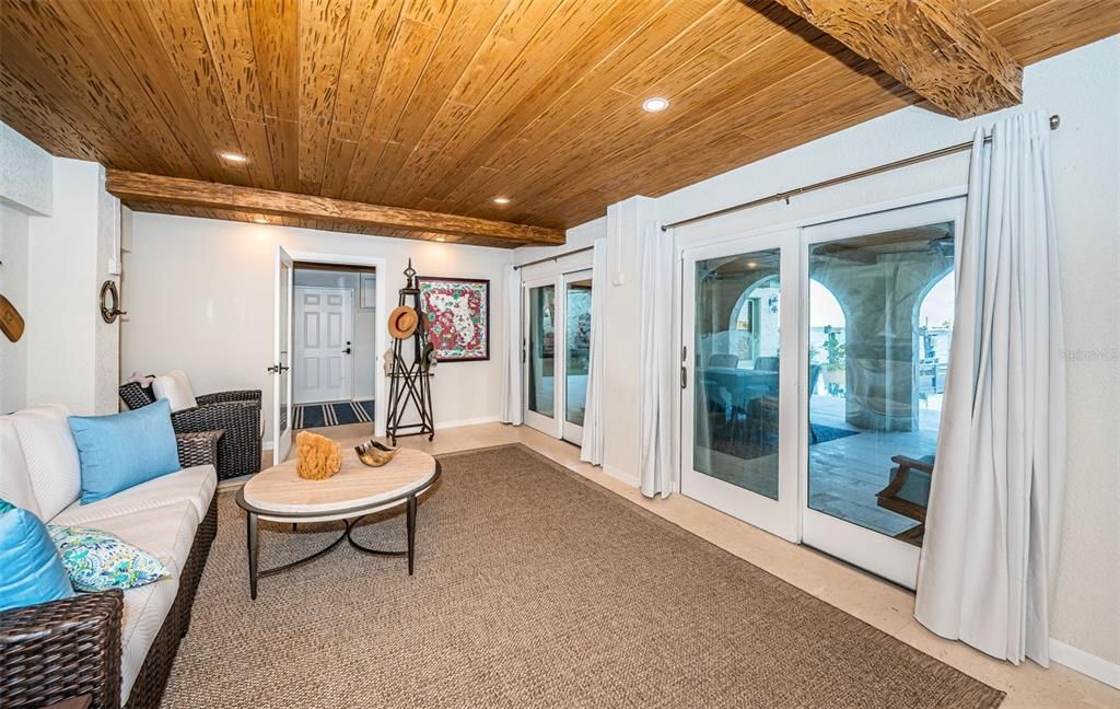 Interior, Living room, Recessed Lighting, Wooden Beams, Wooden Ceilings