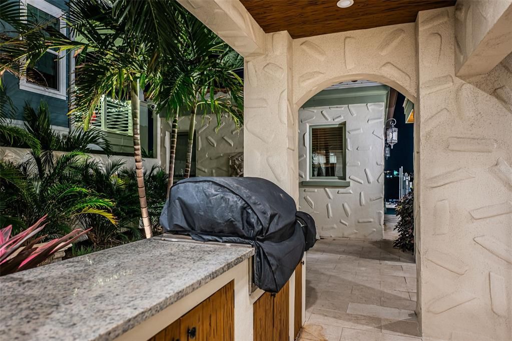 Exterior, Outdoor Kitchen