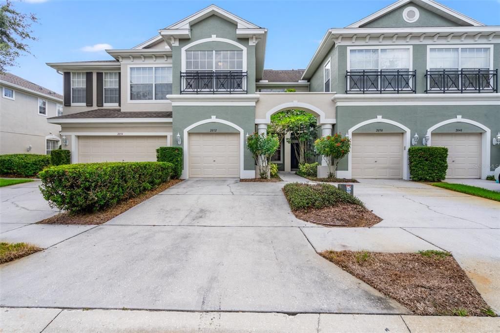 Attached, Exterior, Facade, Rowhouse