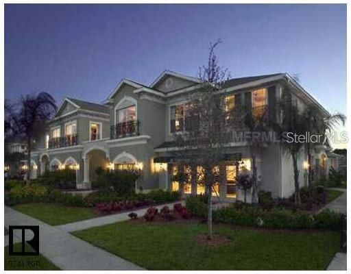 Exterior, Facade, Mediterranean